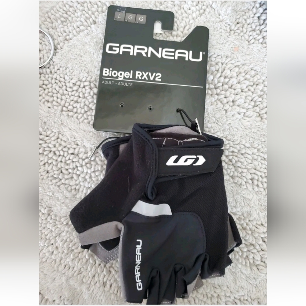 NWT LOUIS GARNEAU Adult Sz Large Biogel RXV2 Cycling Gloves Black White - Picture 1 of 10